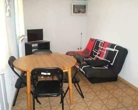 Gogo Location 1 Apartment Forest-Saint-Julien Екстериор снимка