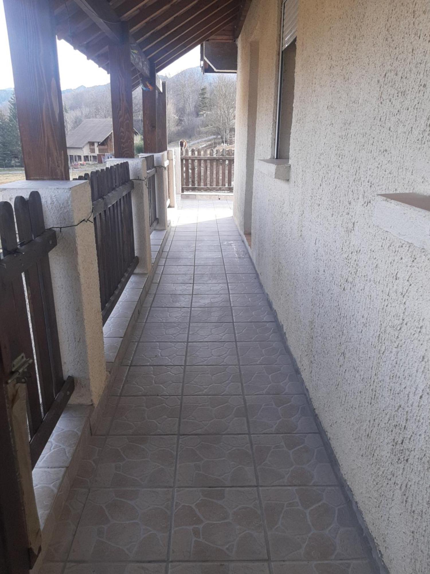 Gogo Location 1 Apartment Forest-Saint-Julien Екстериор снимка