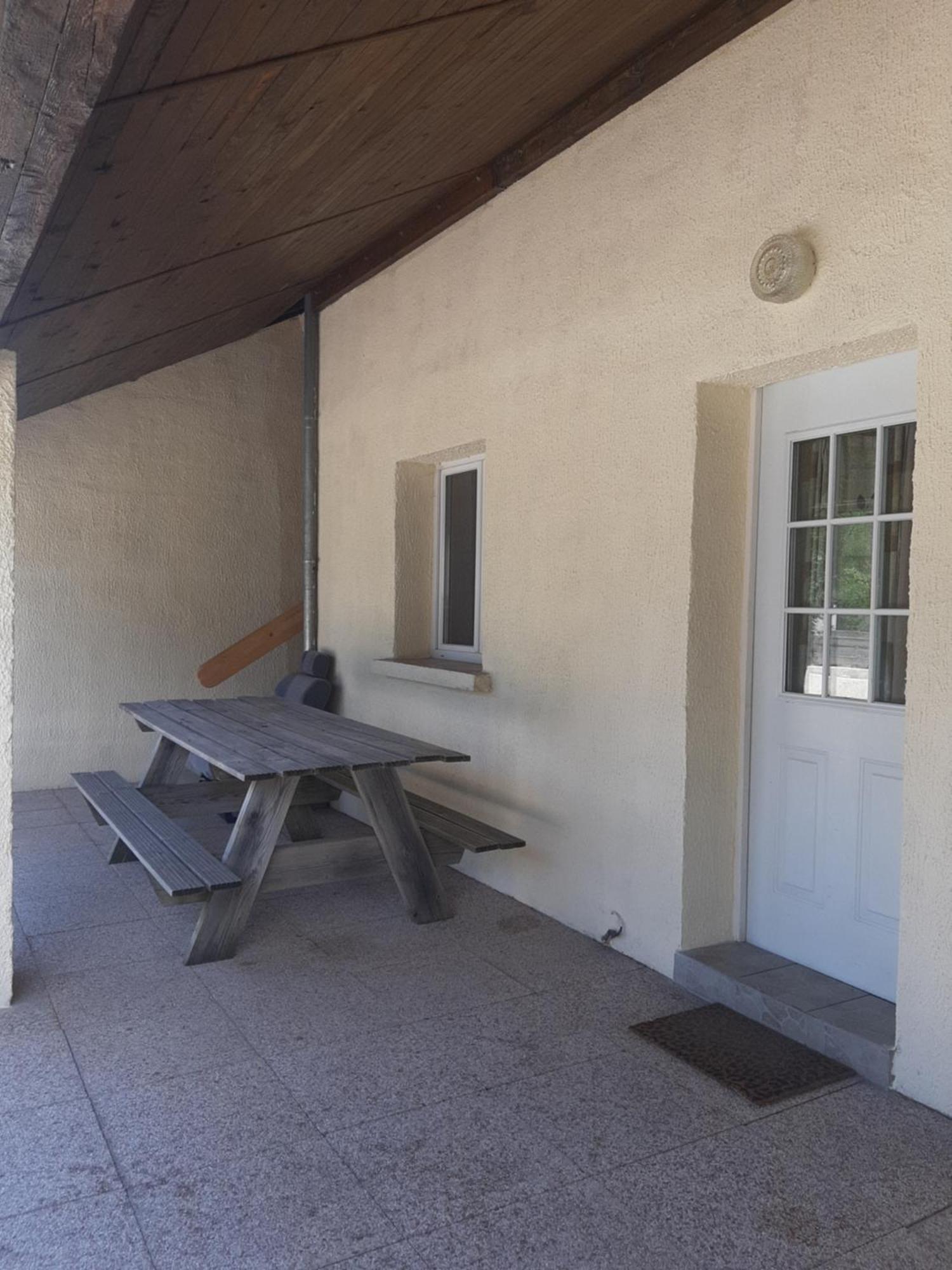 Gogo Location 1 Apartment Forest-Saint-Julien Екстериор снимка