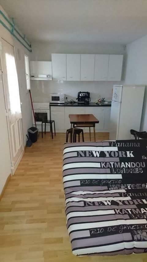 Gogo Location 1 Apartment Forest-Saint-Julien Екстериор снимка