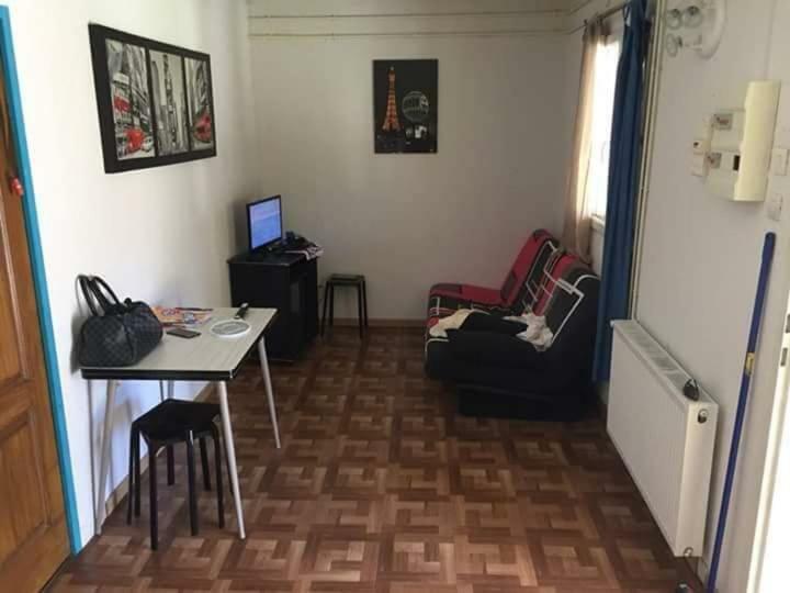 Gogo Location 1 Apartment Forest-Saint-Julien Екстериор снимка