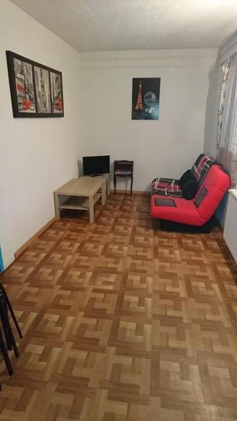 Gogo Location 1 Apartment Forest-Saint-Julien Екстериор снимка